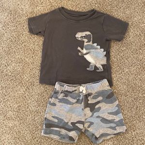 Carters 2 piece short sleeve and shorts set